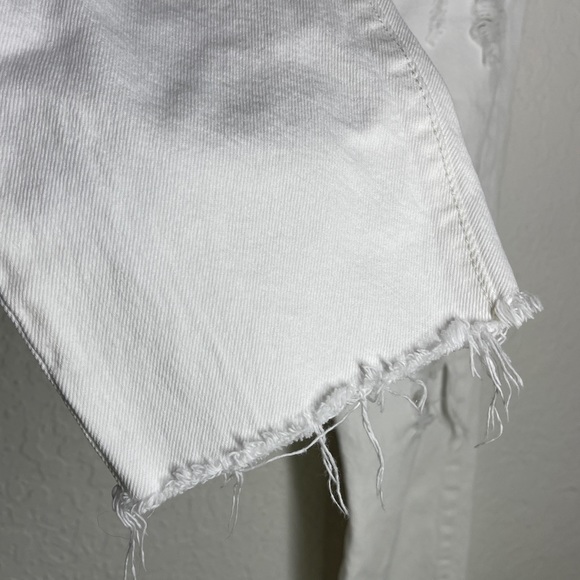 Levi's 501 Wedgie Straight Distressed White Jeans Sz 32 - Picture 11 of 14